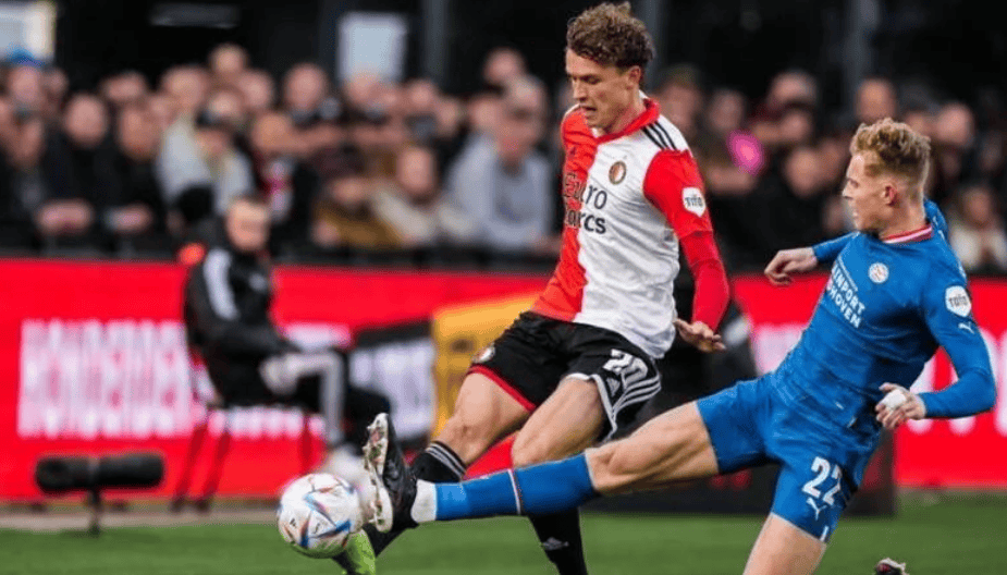 转折点费耶诺德更衣室发声，荷甲国际比赛日攻防权衡，底气十足，身体对抗强度拉满的简单介绍