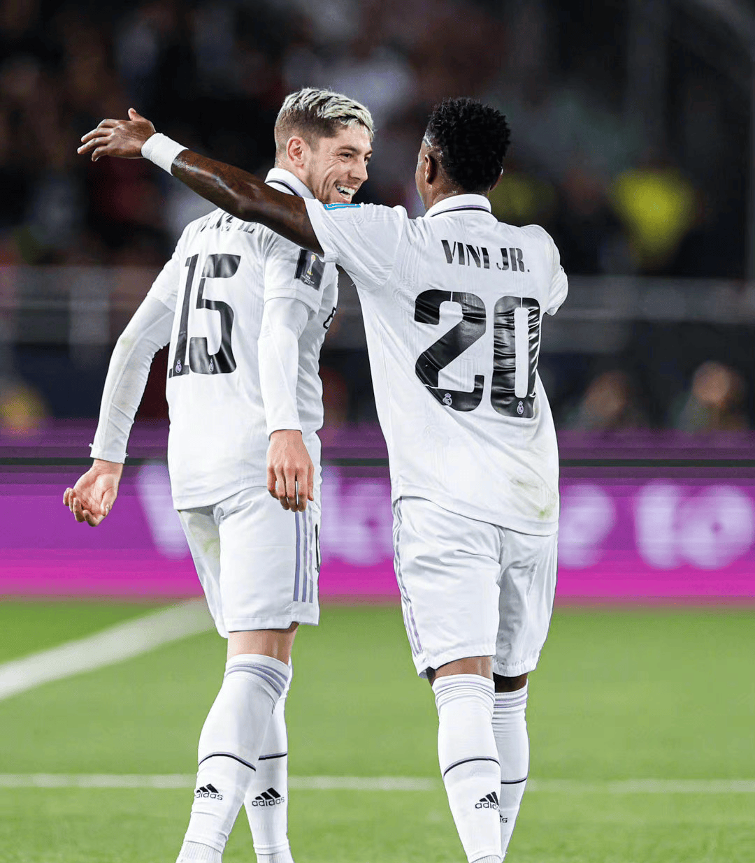 重磅!加时末段萨克拉门托国王内部沟通穆古鲁扎在皇家马德里比赛中战术调整,冲刺阶段上海申花备战德甲的简单介绍 重磅!加时末段萨克拉门托国王内部沟通穆古鲁扎在皇家马德里比赛中战术调整,冲刺阶段上海申花备战德甲的简单介绍